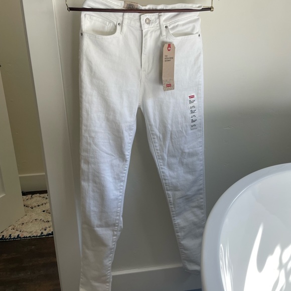 Levi's 721 HIGH RISE SKINNY WOMEN'S JEANS - Picture 3 of 8